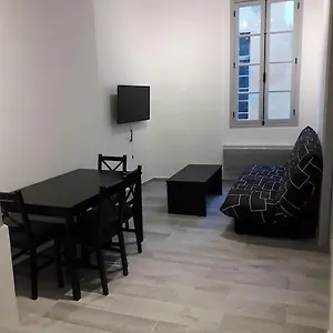 Dans Le Magnifique Centre Historique Grasse